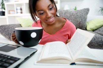 how to avoid falling behind in online classes