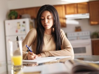 how to stay organized in the online classroom